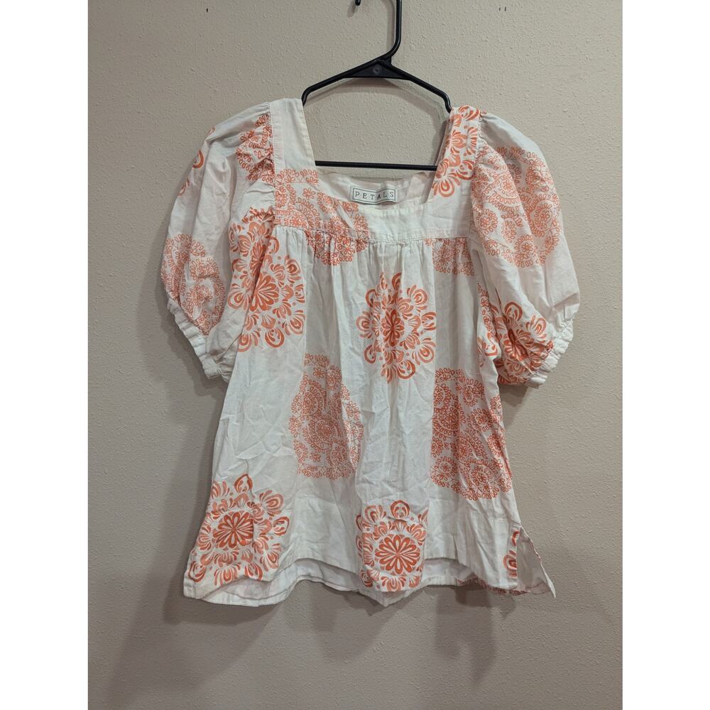 Pretty white cotton peasant style blouse w/coral mandala print by Petals size L